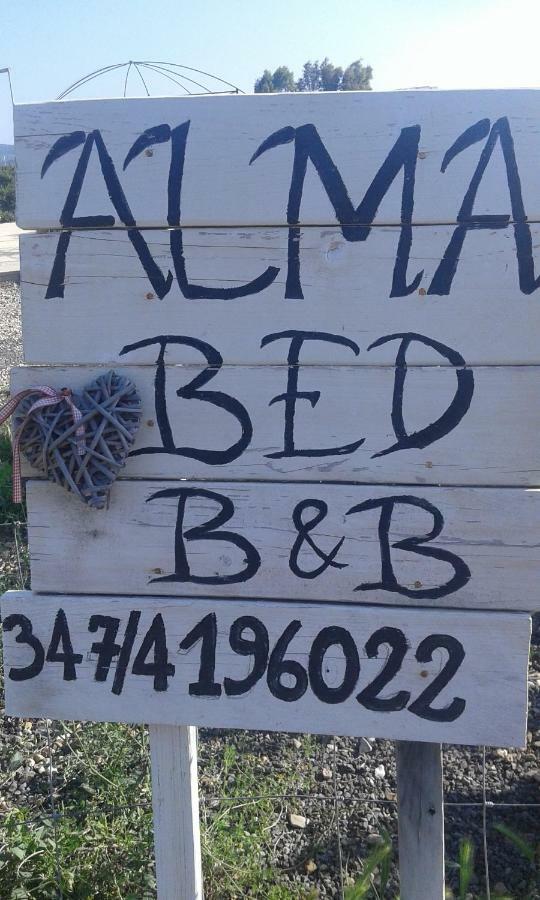 Alma Bed & Breakfast Sennariolo Eksteriør bilde